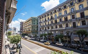 Napoli's Gold Hotel